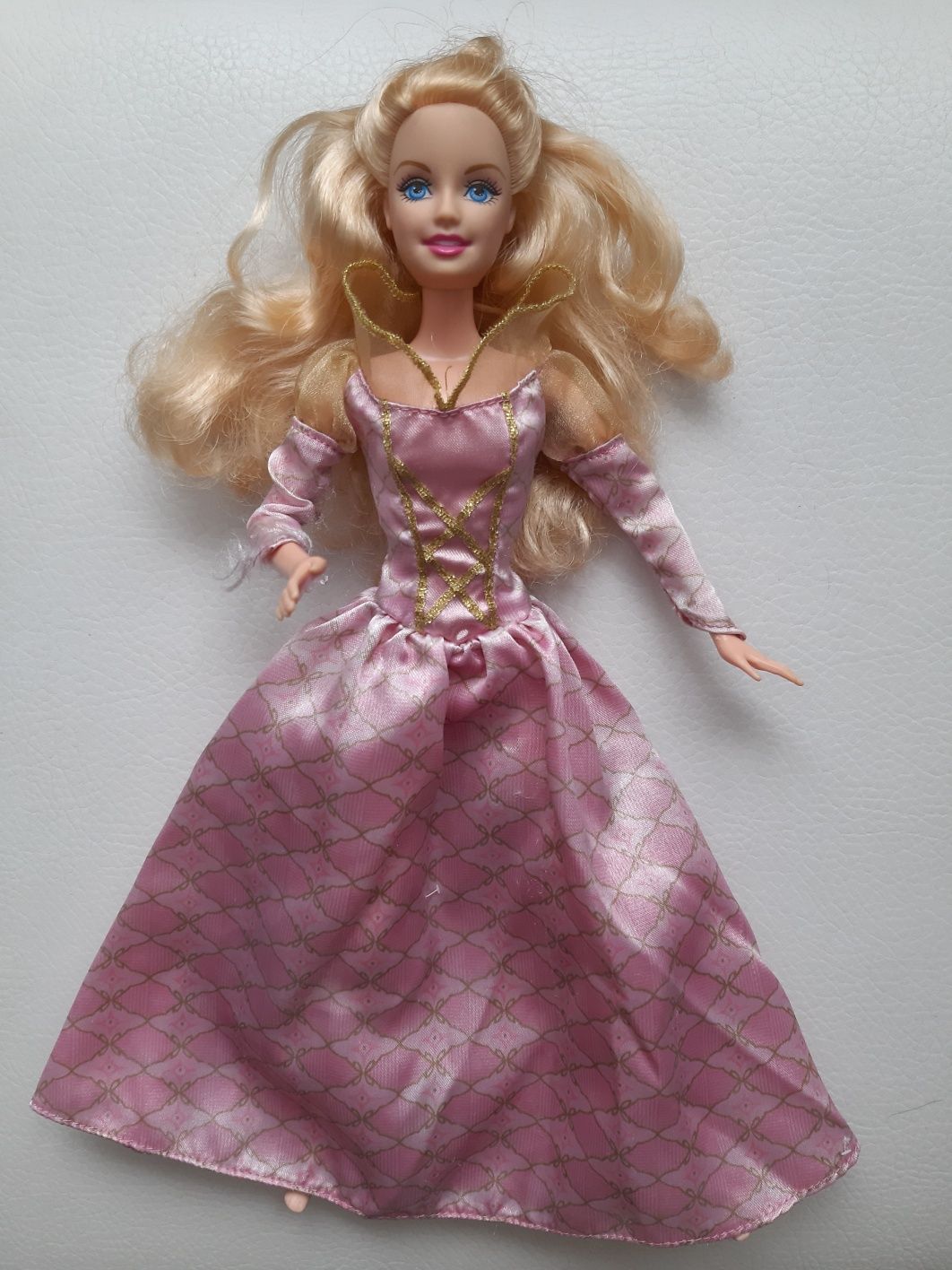 Lalka barbie mattel księżniczka carnival