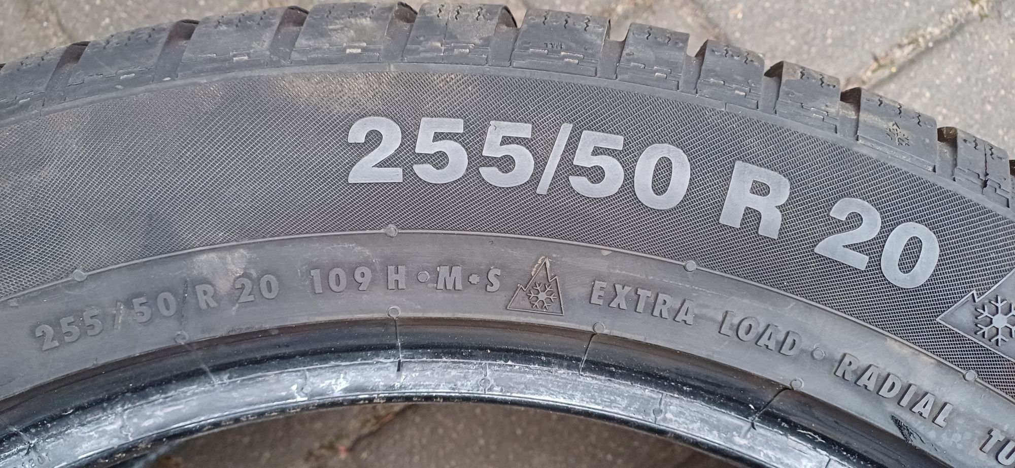 255/50R20 109H CONTINENTAL , komplet opon zimowych.