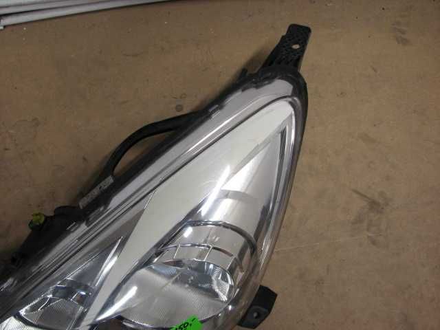 Lampa Citroen C3 II DS3 przód przednia lewa Anglik