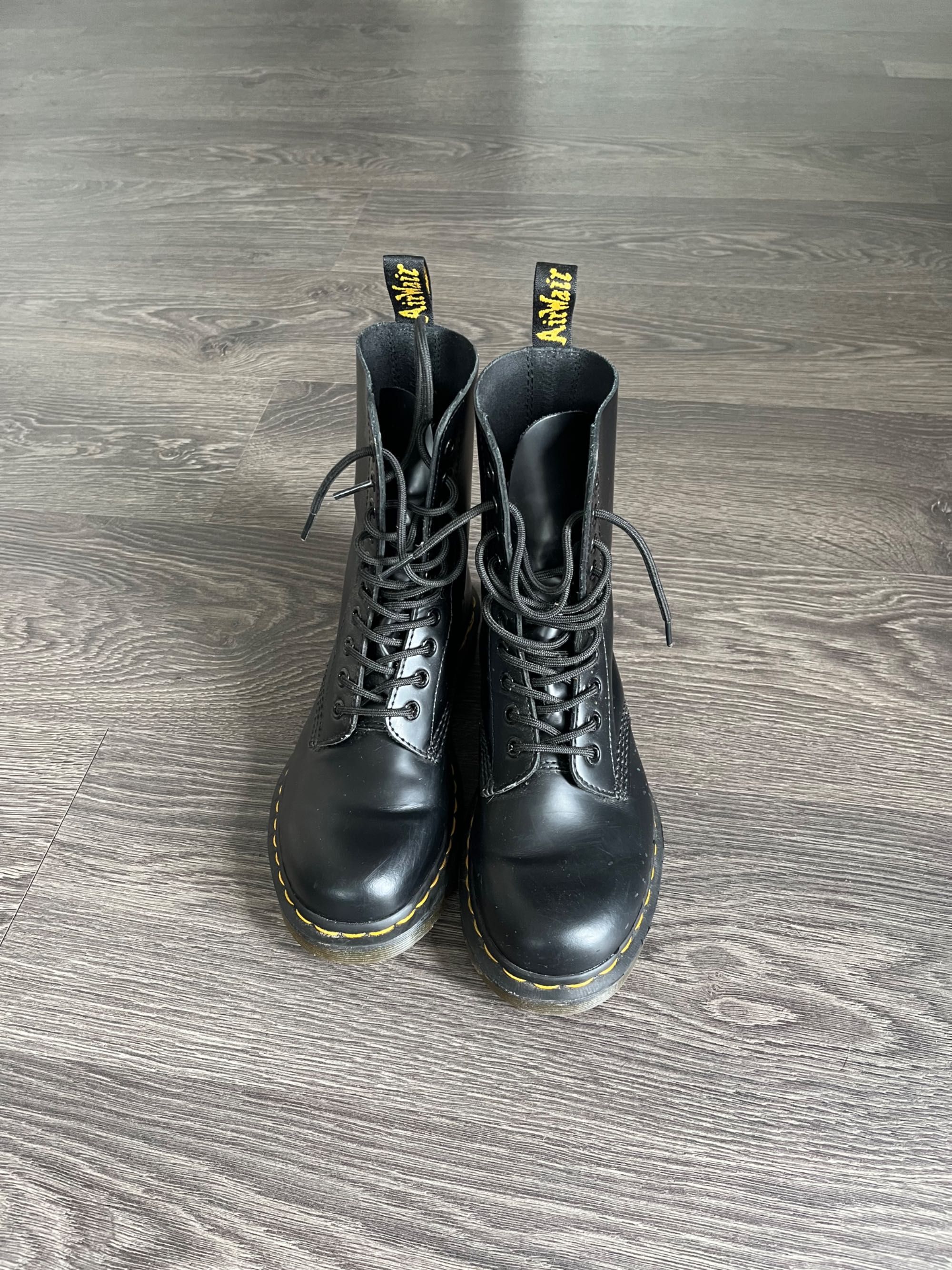 Glany dr. Martens