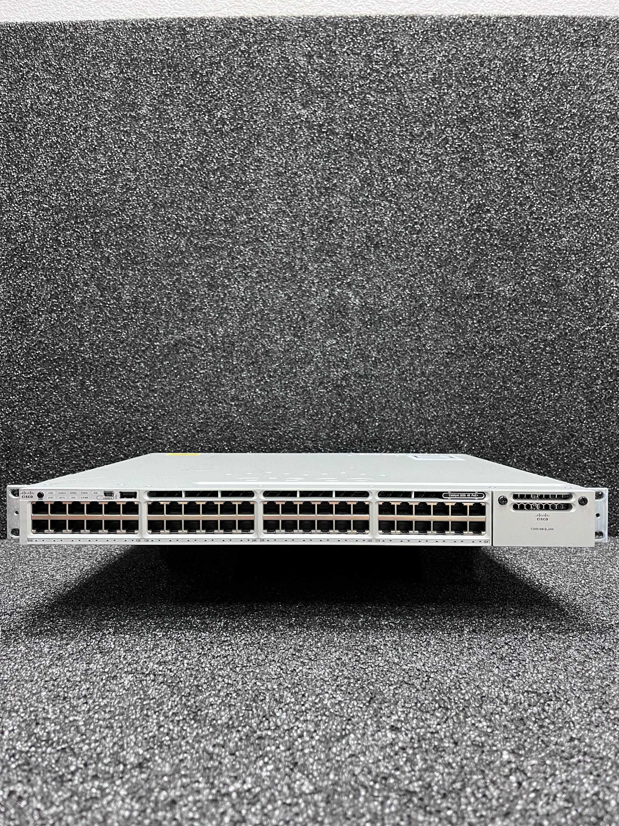 Гігабітний комутатор Cisco WS-C3850-48P-E - Юнісфера