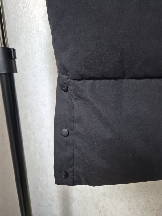 Зимове пальто DKNY  на 8р  куртка зимова  подовжена на дівчинку на хло