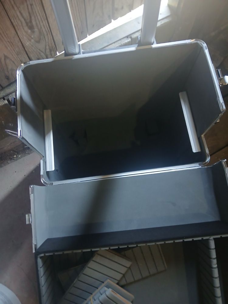 Продам ящик для інструменту