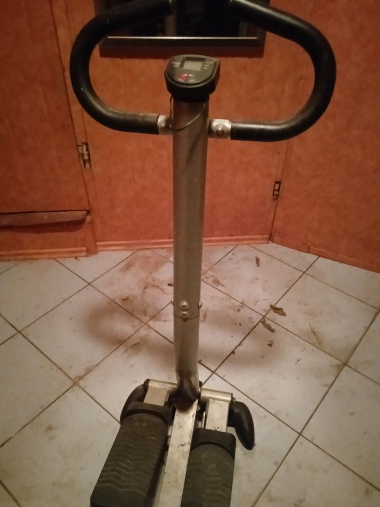 Stepper mało używany z licznikiem