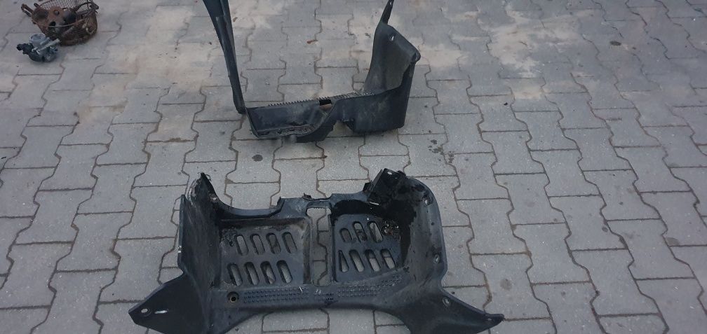 Wypełnienie stopnie plastik osłona Suzuki Kingquad 700 lta 500