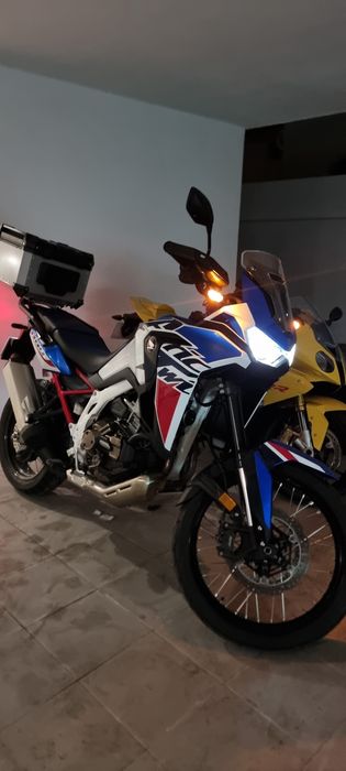 Africa Twin 1100 Tricolor DCT