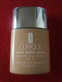 CLINIQUE even better glow podkład do twarzy SPF 15