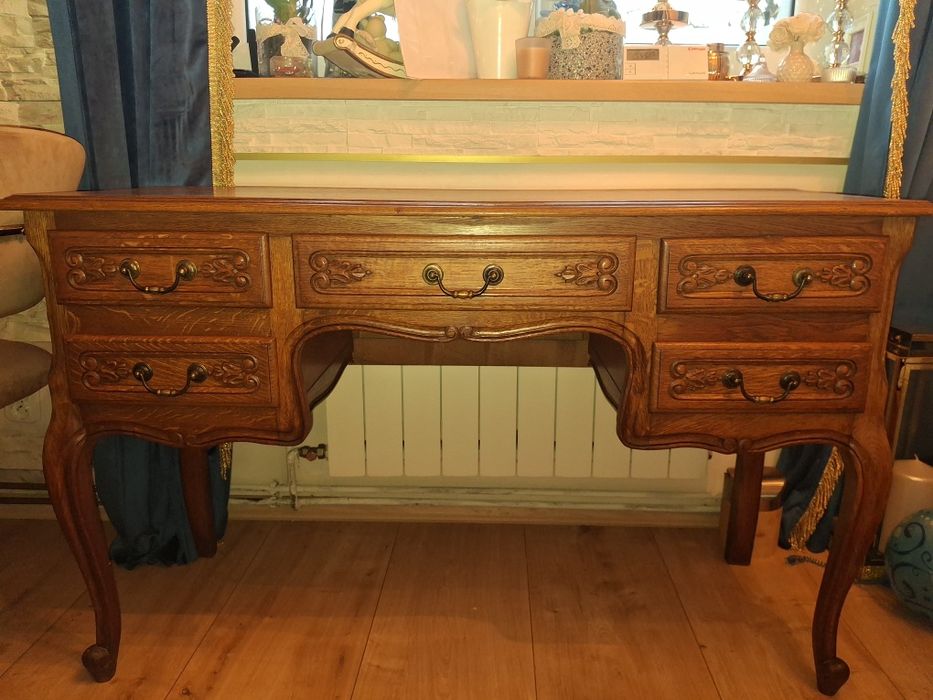 Sprzedam biurko drewniane.   Odbiór osobisty.