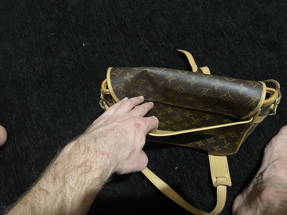 Louis Vuitton Monogram Messenger Bag
