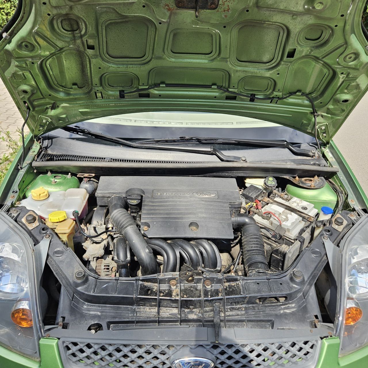 Продам Ford Fiesta  в отличном состоянии.