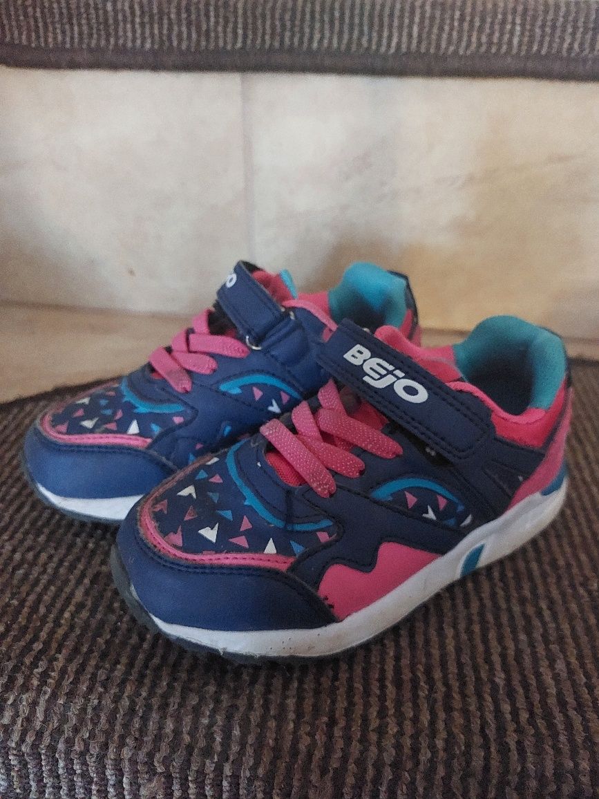 Buciki sportowe 26 bejo