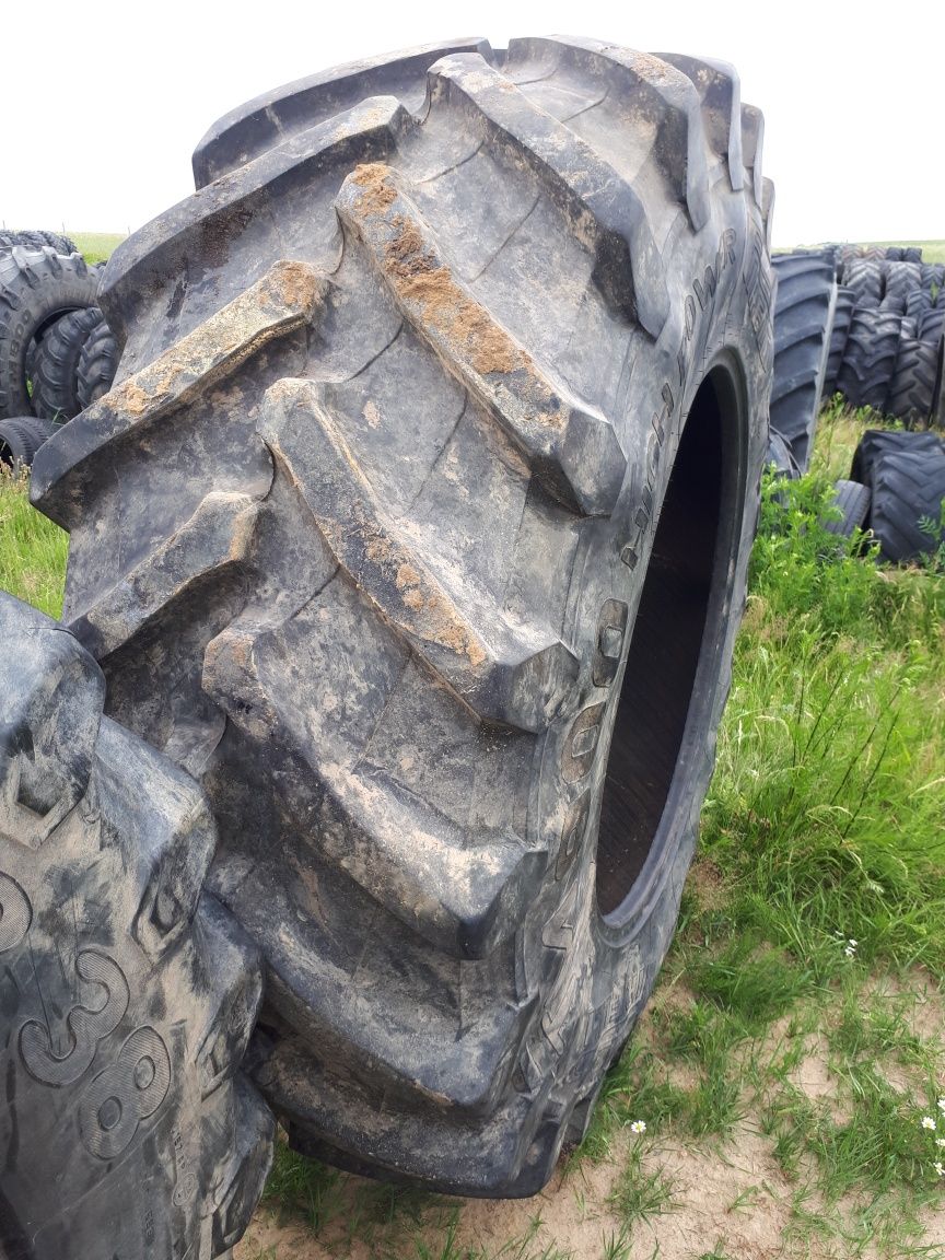 Opona 99% bieżnika 650/75 R - 38 Pirelli TM900 zdrowa