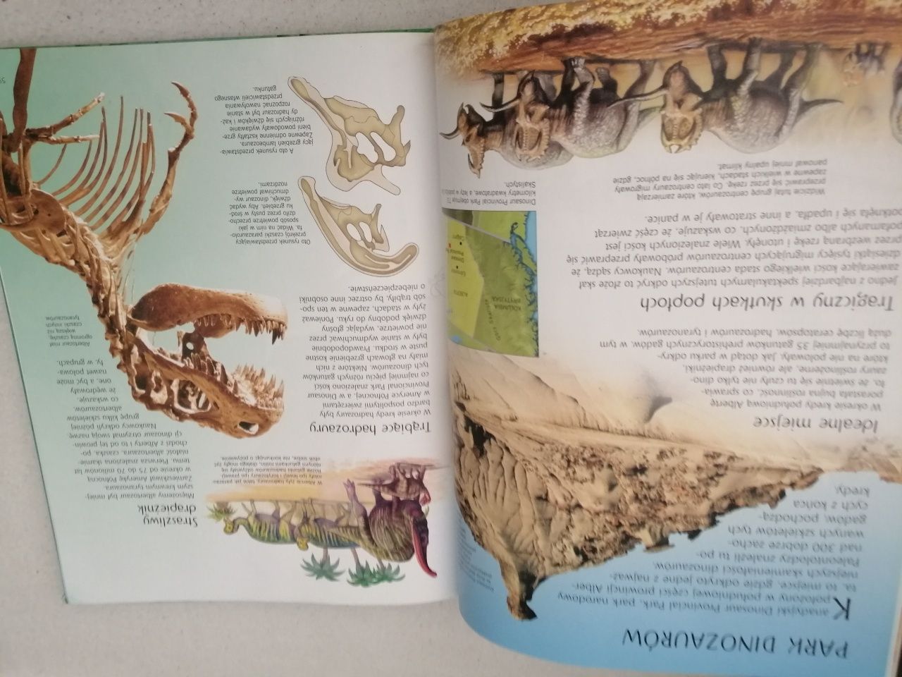 Ilustrowany Atlas świata dinozaurów