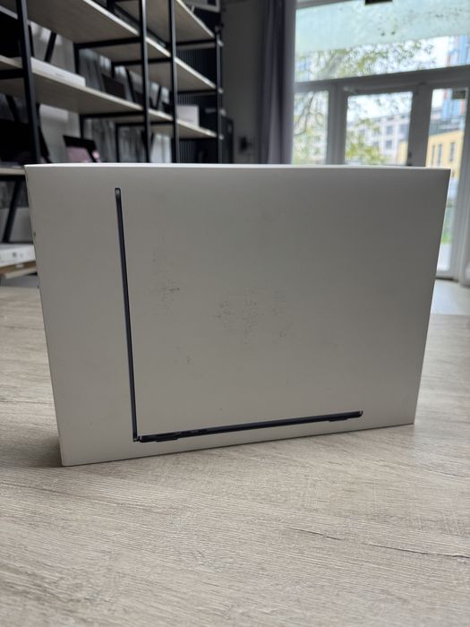 Новий Apple Macbook Air 13.6 2025 M4 16GB RAM 256GB SSD Midnight