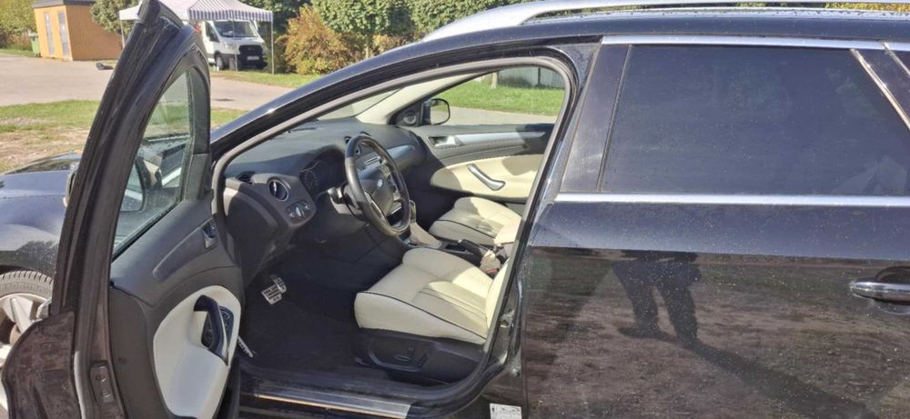 Ford Mondeo IV 2,0TDCi 140KM Lift Automat Titanium S z jasną tapicerką