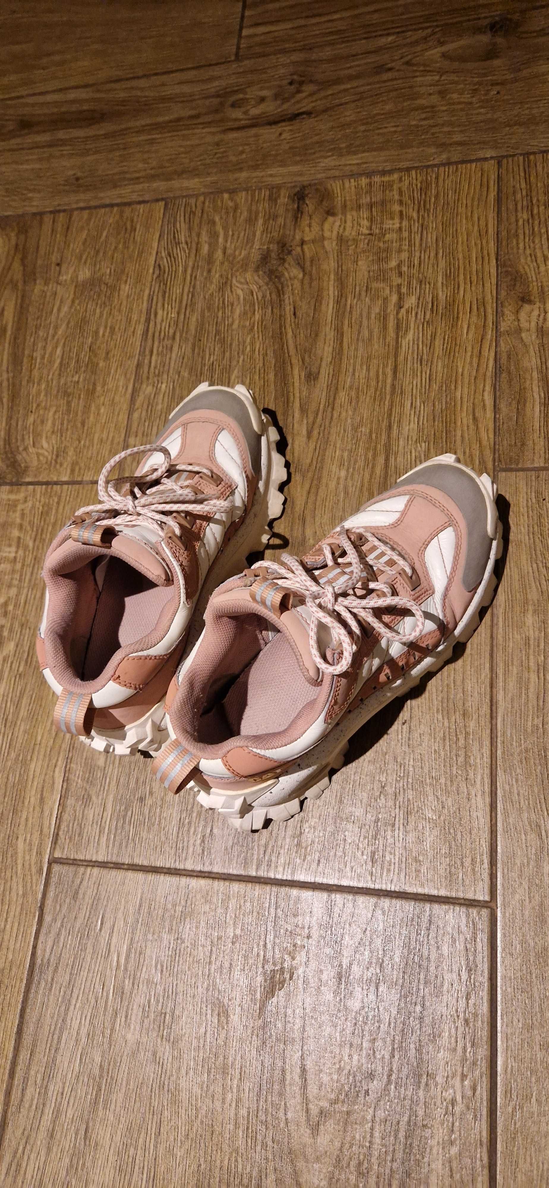 Buty wmn traper trecking traktor now kolekcja CATERPILLAR 40 CAT 499,-