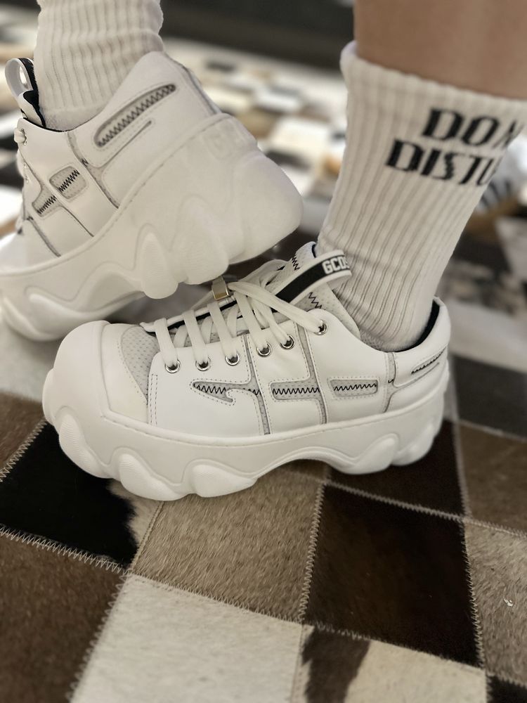 GCDS sneakersy design nowe 39 okazja