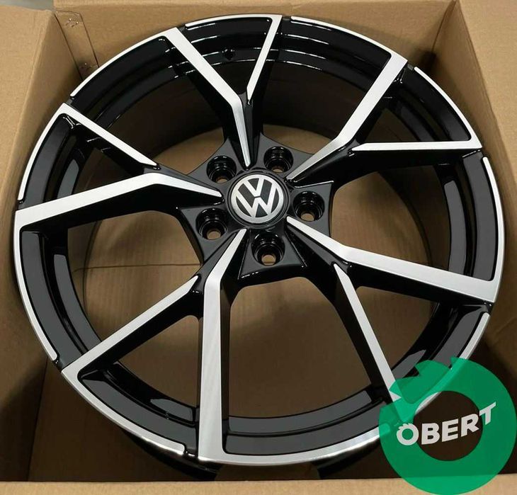 Новые диски R Line 5*112 R17 на Vw Golf Tiguan Passat Jetta Skoda