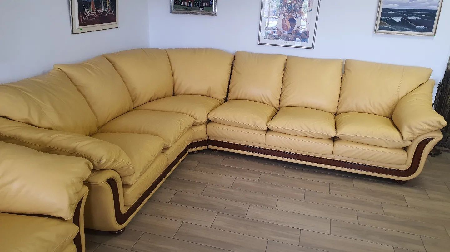 Елегантний шкіряний кутовий диван з кріслом з Італії