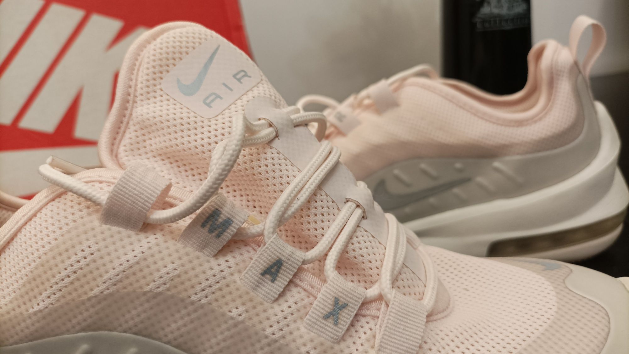 Adidas y Nike Womens WMNS Air Max Axis 'Light Soft Pink' 40/41 Piękne