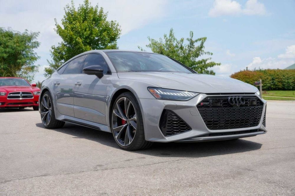 Audi RS7 quattro      2022