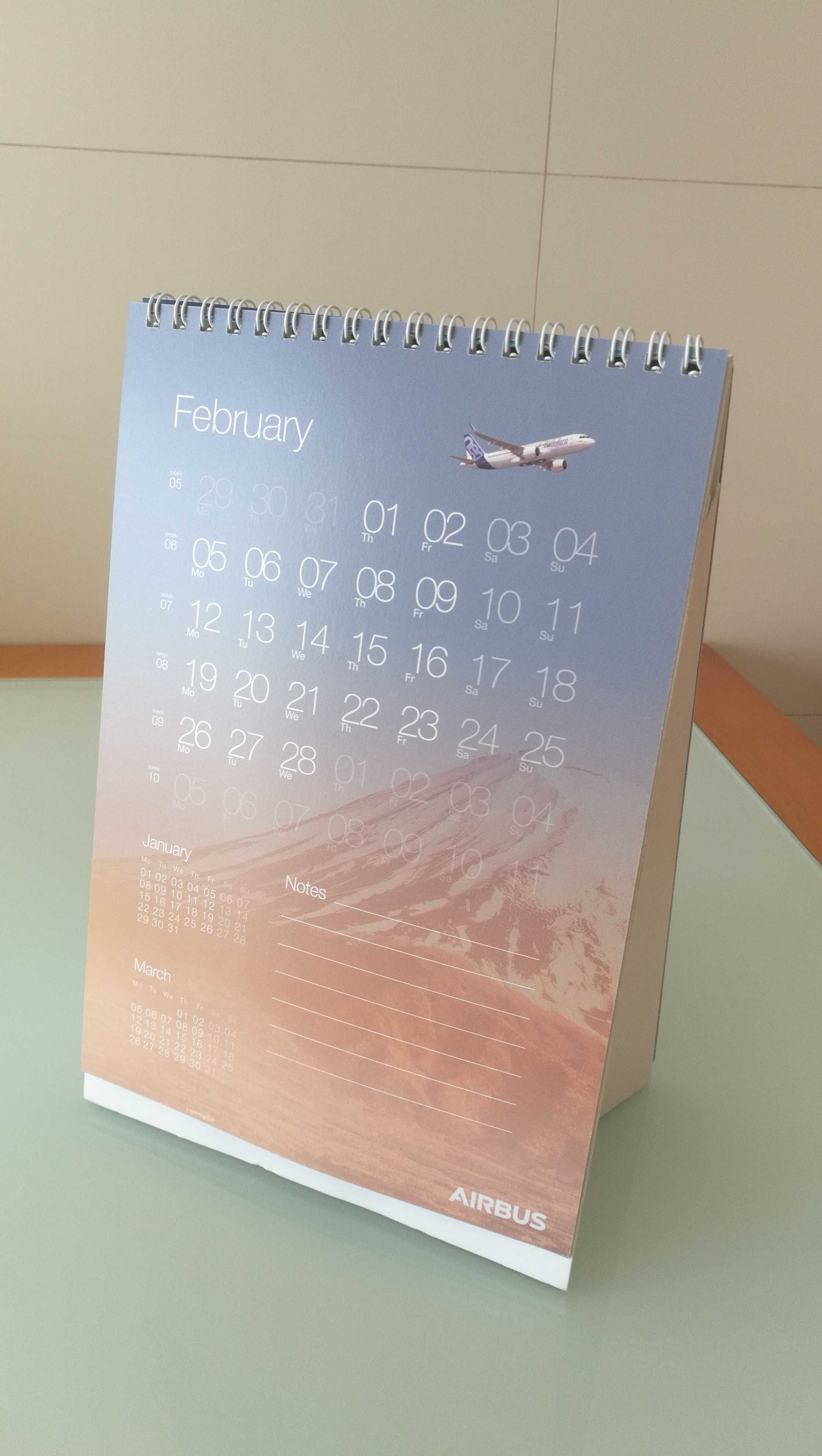 Calendário de mesa 2018 da Airbus