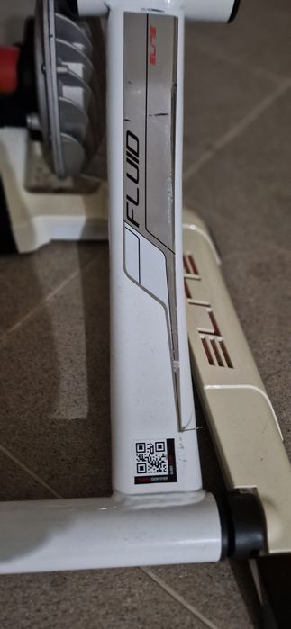 Rolo de treino elite cubo fluid para bicicleta