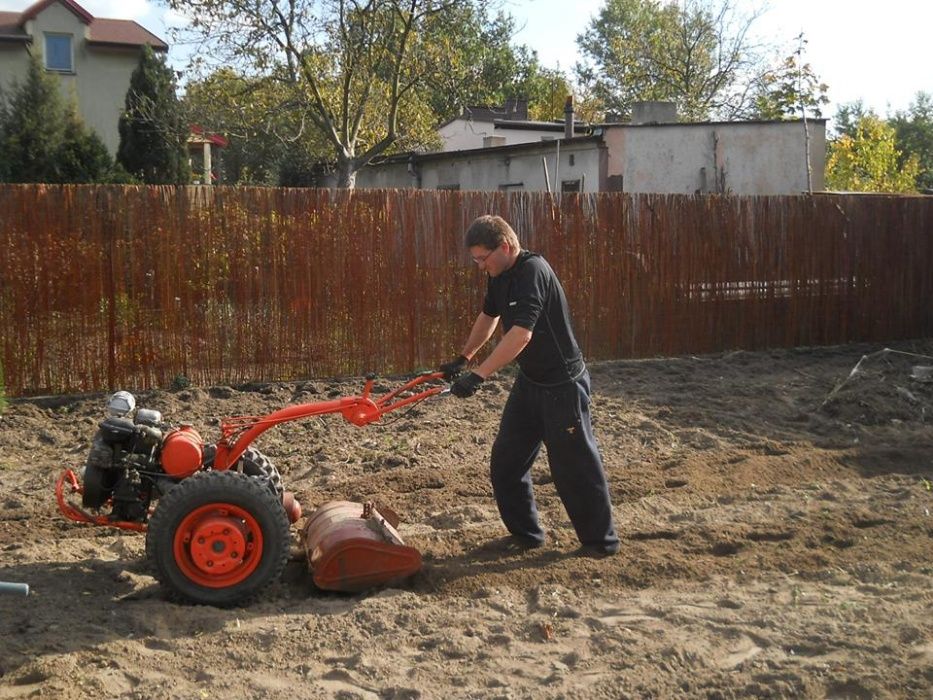 Renowacja trawników. Wertykulacja. Nawodnienie. siatka na krety.