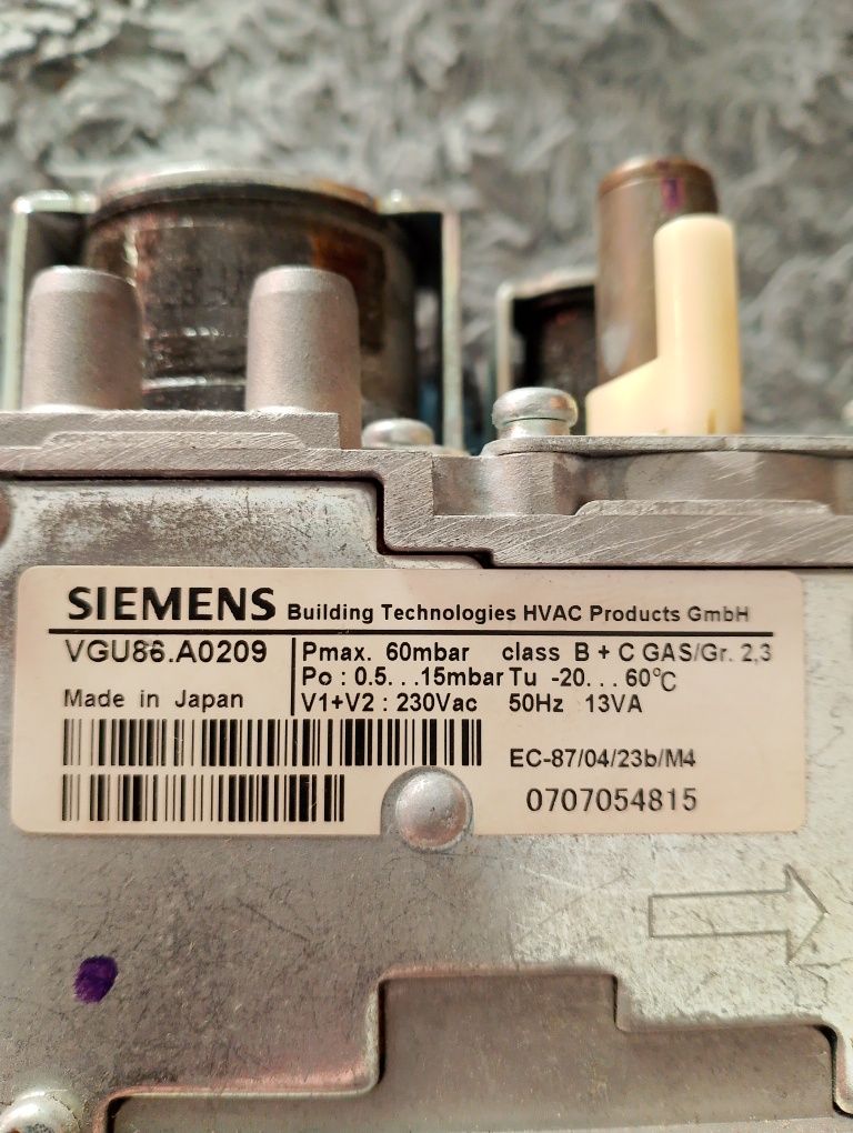 Elektrozawór  gazowy Siemens VGU86.A0209, brotje