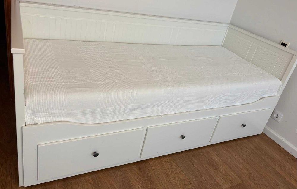 Cama IKEA Hemnes extensível C/ colchão