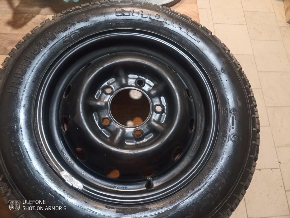 Продам колеса нива 16"