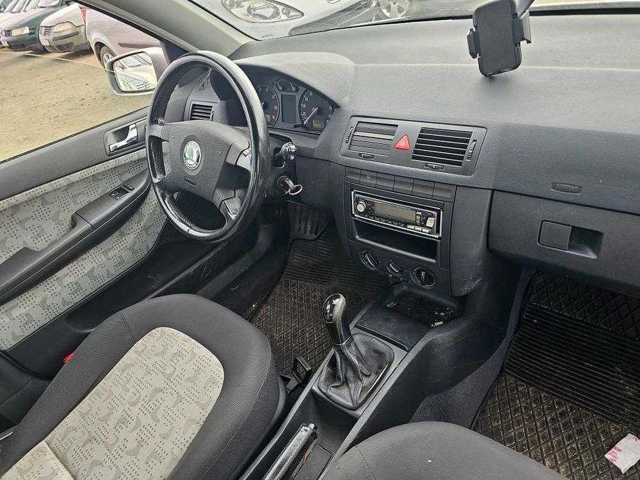Skoda Fabia 2002r./1.4 benzyna 60KM/156tys przebiegu/Opłaty Aktualne