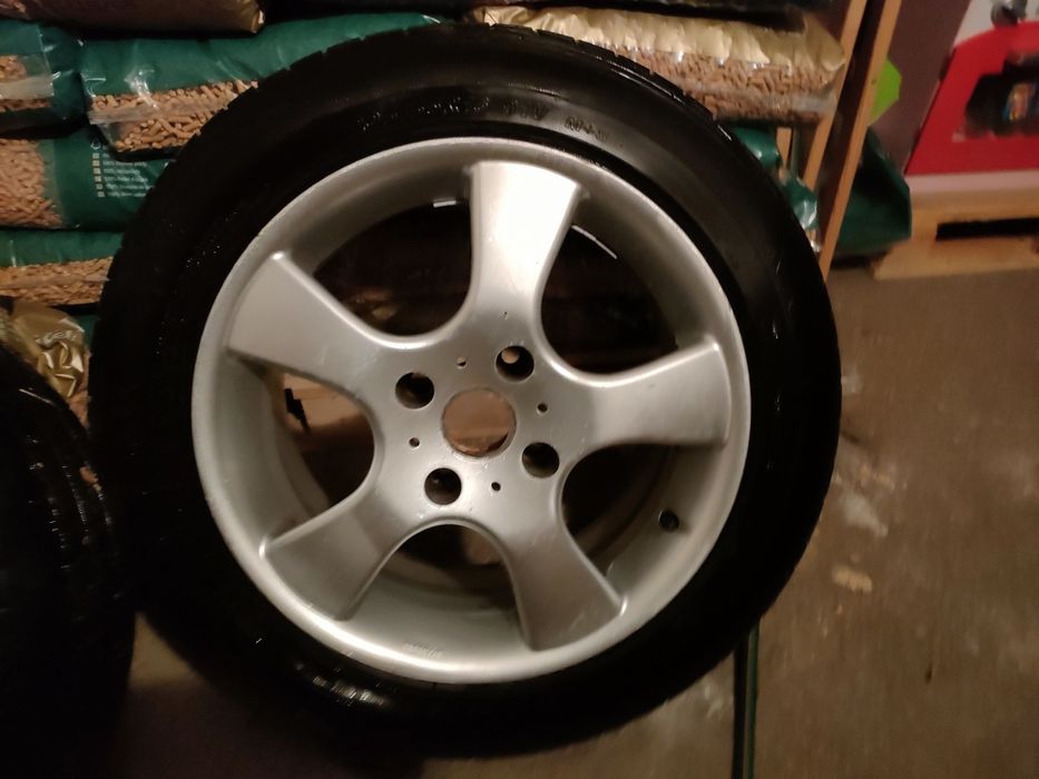 Alufelgi 4x114.3 16 cali 7.5j z oponami letnimi