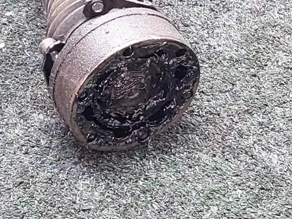 Transmissão frente esquerda VOLKSWAGEN Golf V (1K1)