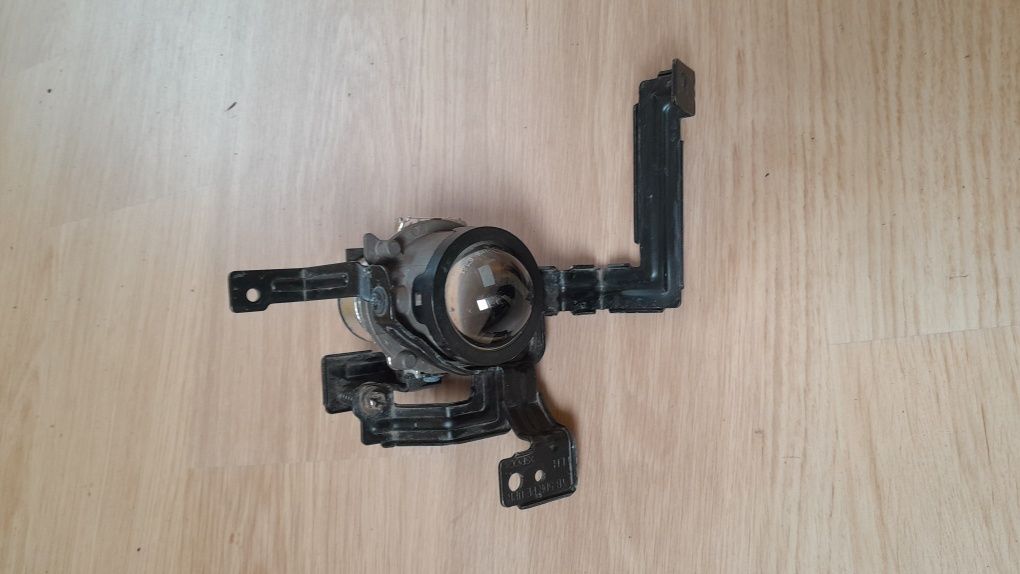 Kia Niro 5drzwi halogen lewy