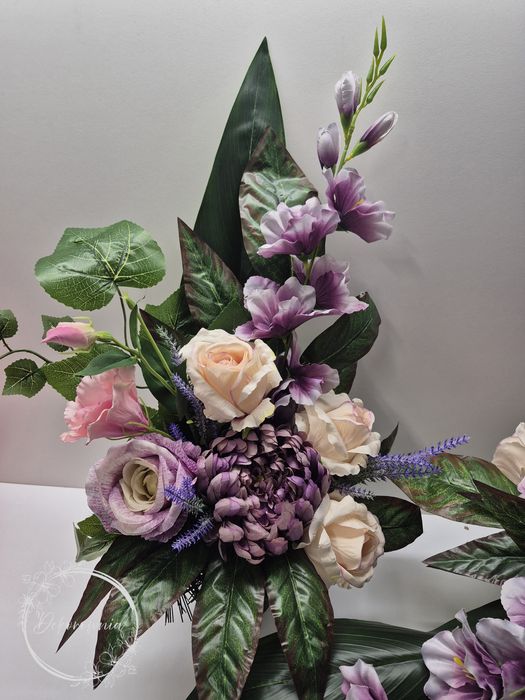 Kompozycja kwiatowa nagrobna Wszyatkich Świętych