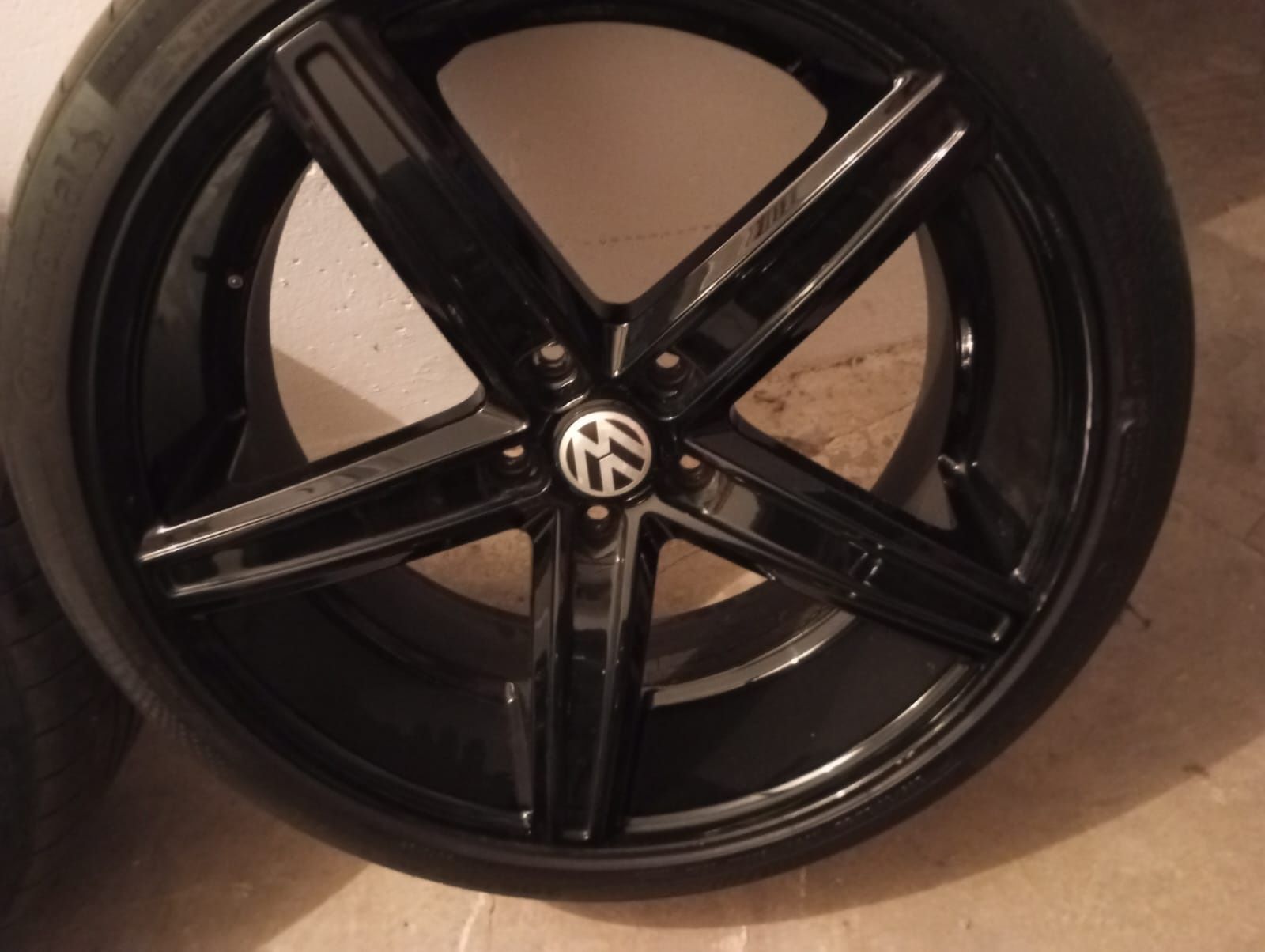 Komplet VW Felgi 22" 5x130