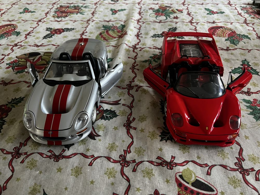 Carros 1:18.