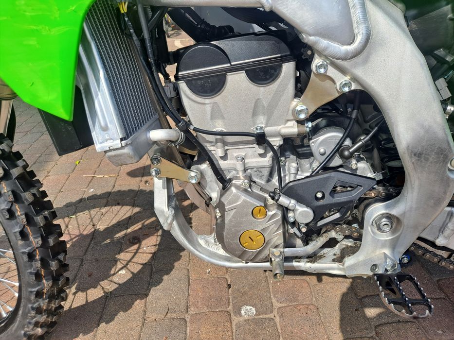 KAWASAKI KX 250 23r HusqwarnaTC 85 22r