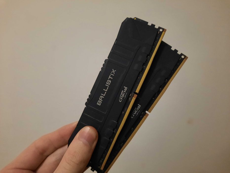 Озу Crucial DDR4 16GB (2x8GB) 3200Mhz Ballistix Black