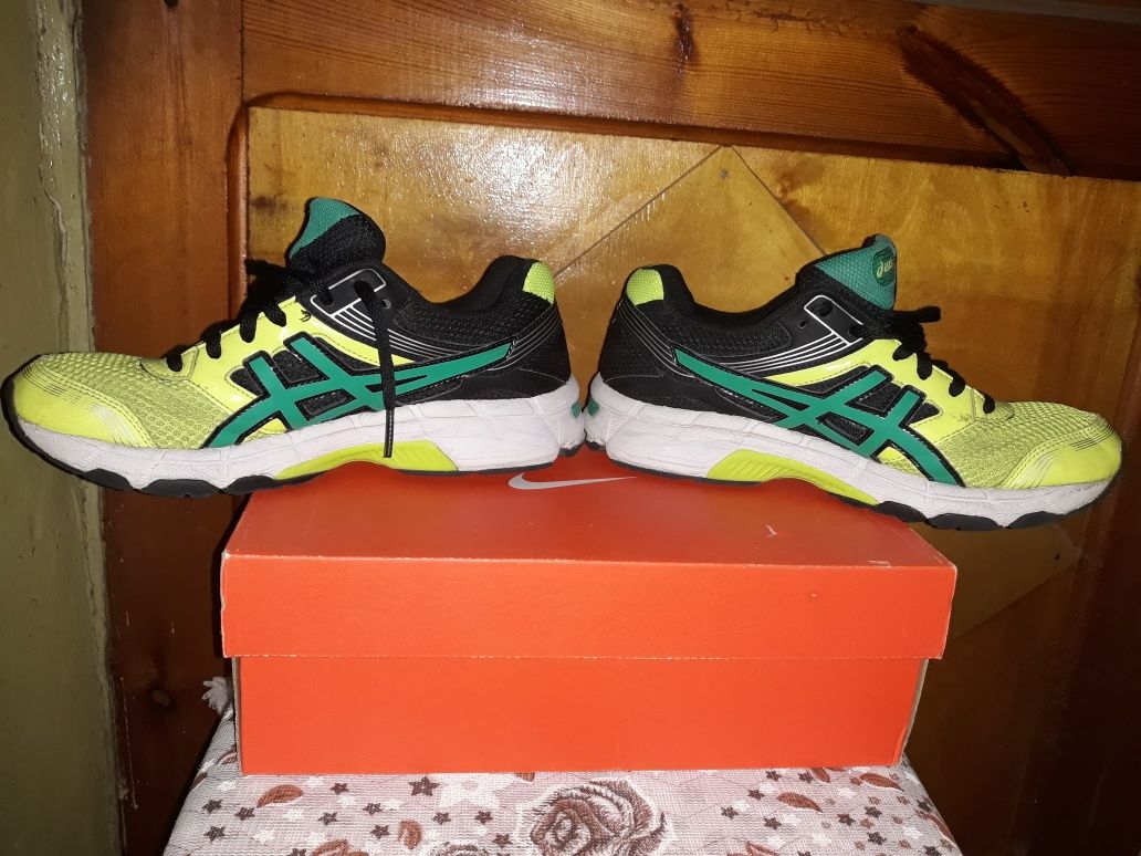 Кроссовки Asics 38р 24,5см