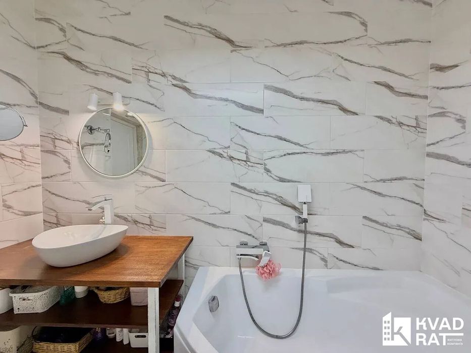 Продаж одноповерхового будинку з басейном та ділянкою 13.5 сот