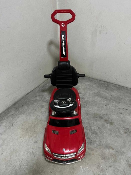 Carro Mercedes para crianças