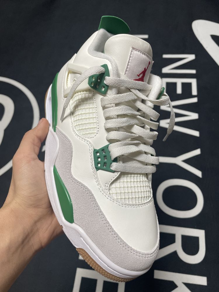 Jordan 4 Retro SB ‘Pine Green‘