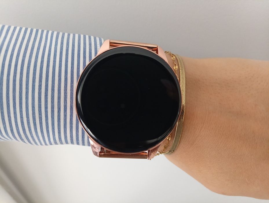 Smartwatch nowy z 2 paskami