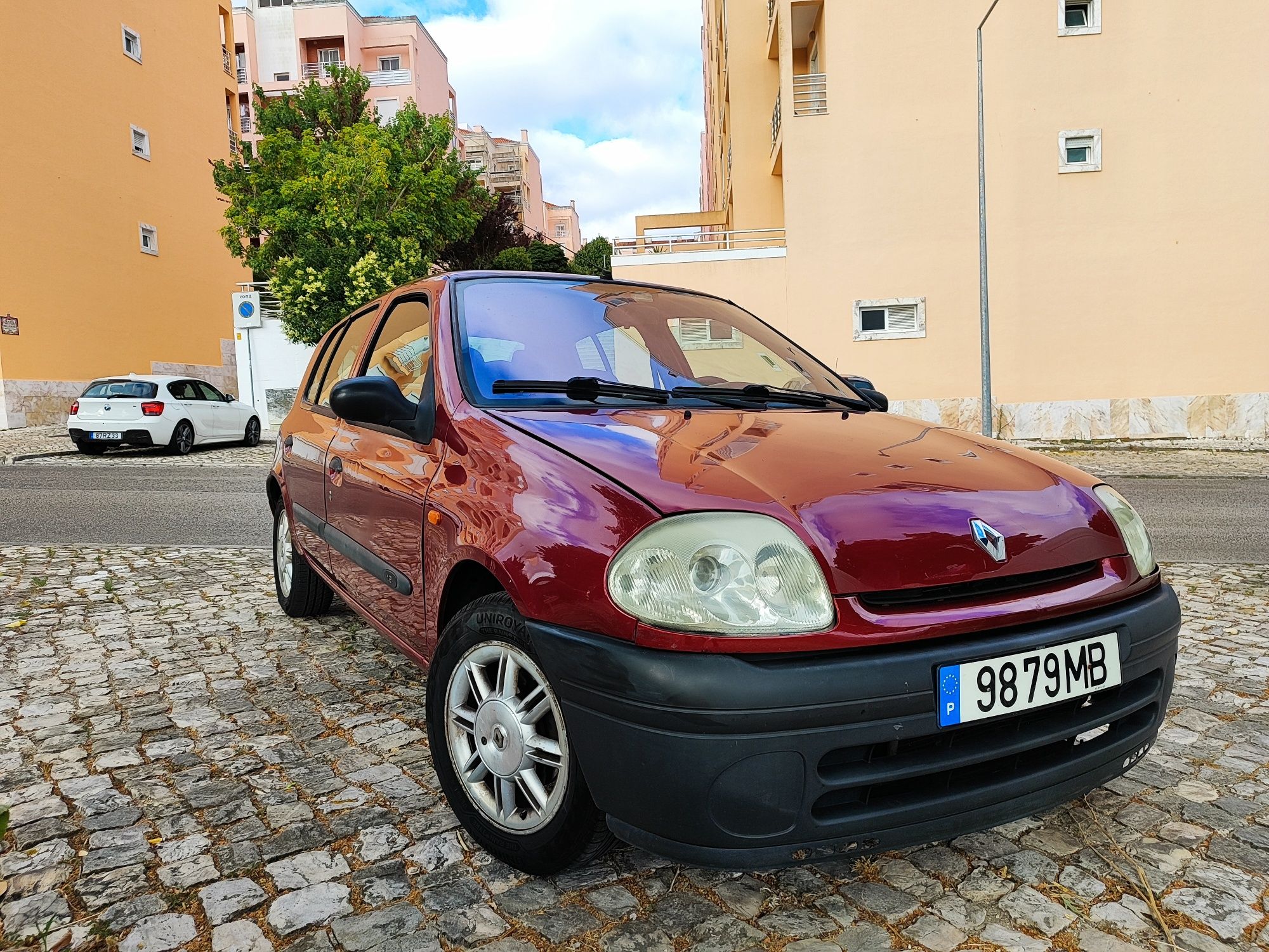 Renault clio 1.2 com apenas 119 mil km