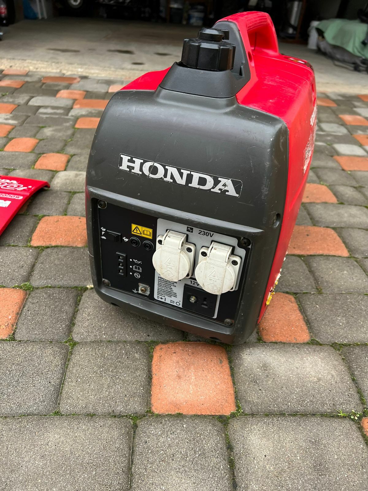 Инверторный генератор Honda EU20 2 кВт