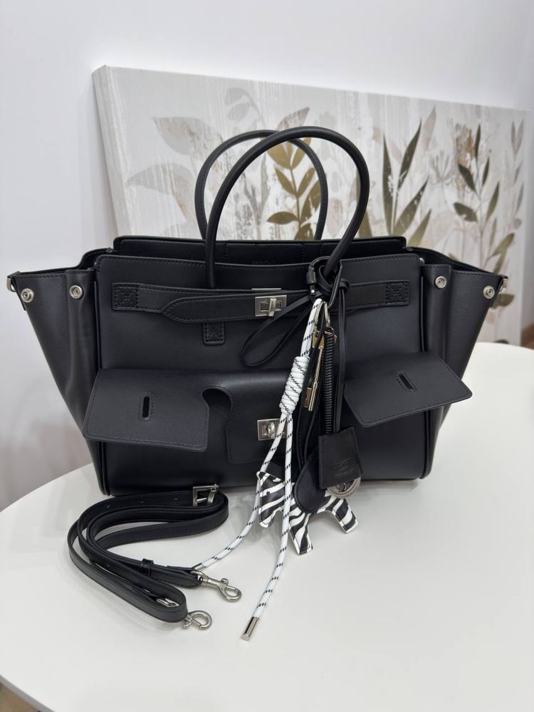 Сумка Balenciaga Bel Air шкіра | чорна | золото та срібло