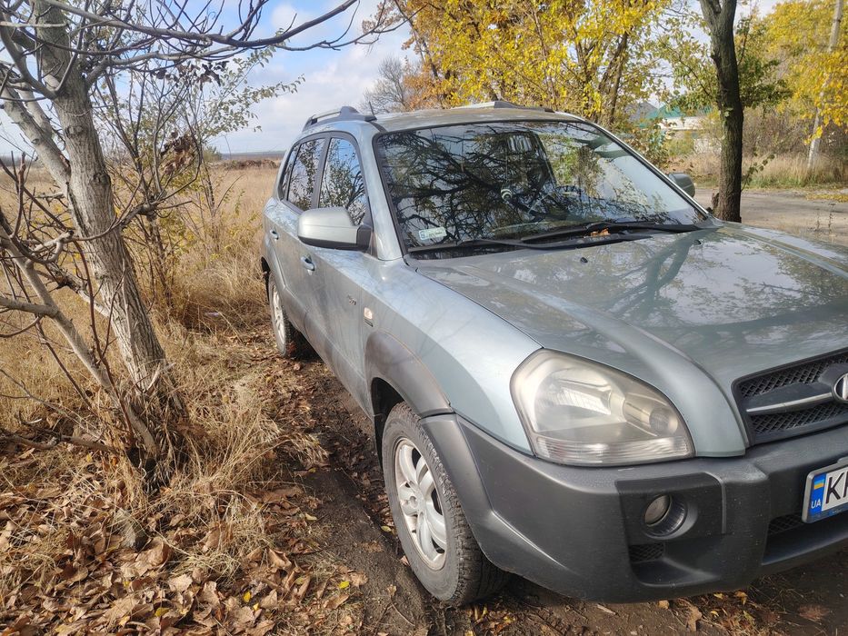 Продам туксон 2.0 дизель