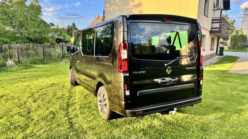 Renault trafic 2.0 2020 rok